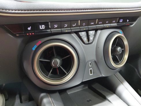 Certified 2023 Chevrolet Blazer Premier w/ Driver Confidence II Package AWD/4WD image 31