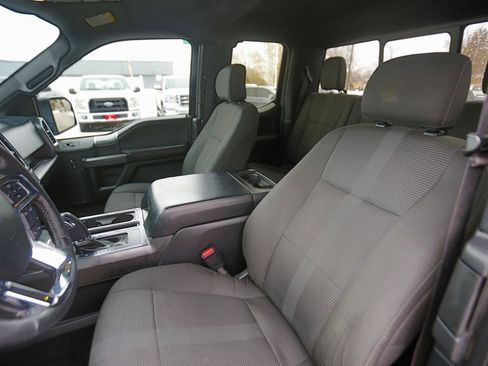 Used 2015 Ford F150 XLT w/ Equipment Group 302A Luxury image 5