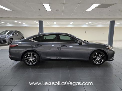 New 2025 Lexus ES 350 w/ Premium Package image 3