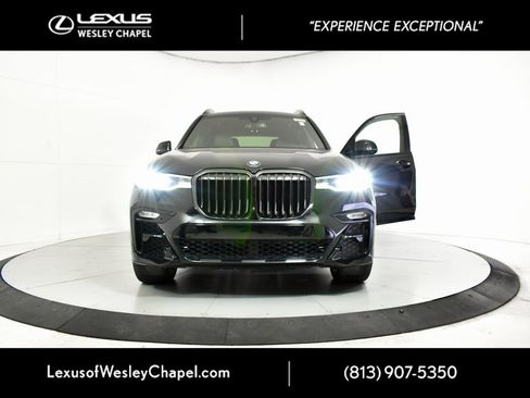 Used 2022 BMW X7 M50i w/ Luxury Seating Package image 45