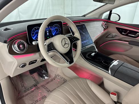 Used 2023 Mercedes-Benz EQS 450+ Sedan image 4