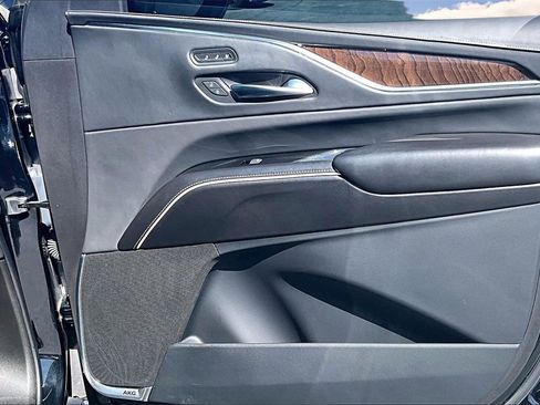 Used 2021 Cadillac Escalade ESV Sport Platinum w/ LPO, ONYX Package image 29