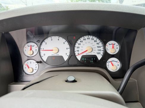 Used 2008 Dodge Ram 1500 Truck SLT RWD image 21