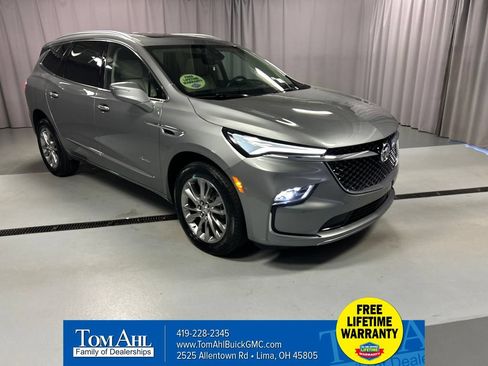 Used 2023 Buick Enclave Avenir w/ Avenir Technology Package FWD image 1