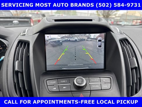 Used 2017 Ford Escape SE w/ Equipment Group 201A image 25