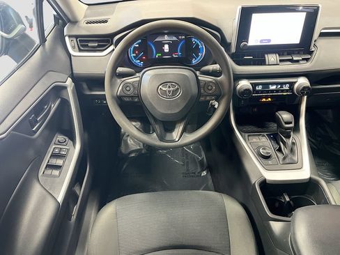 Used 2023 Toyota RAV4 LE AWD/4WD image 21