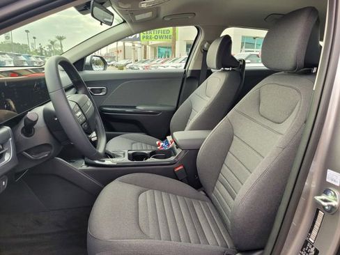 New 2025 Kia K4 EX image 9