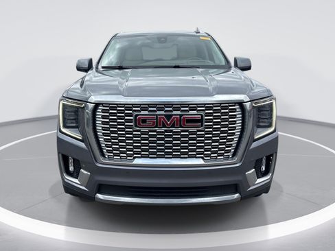 Used 2022 GMC Yukon XL Denali AWD/4WD image 2
