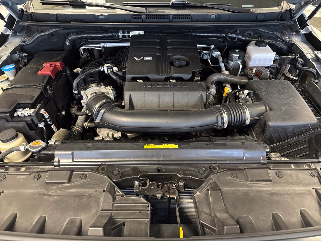 Used 2023 Nissan Frontier PRO-4X w/ Pro-4X Premium Package AWD/4WD image 7