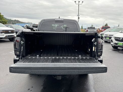 Used 2021 Toyota Tacoma TRD Off-Road image 25