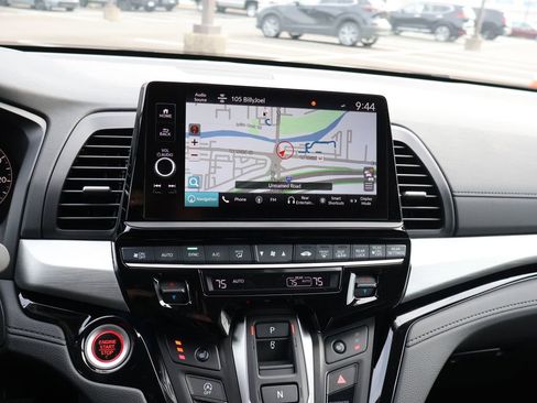 New 2026 Honda Odyssey Touring image 15