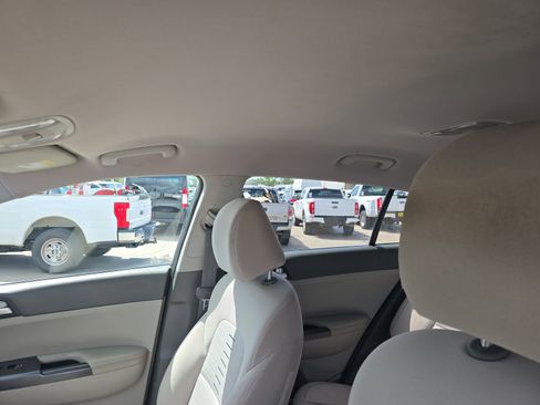 Used 2019 Kia Sportage LX w/ LX Popular Package AWD/4WD image 19