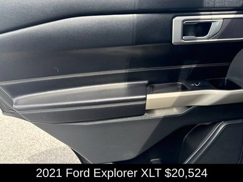 Used 2021 Ford Explorer XLT w/ Equipment Group 202A RWD image 15