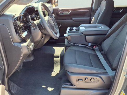 Used 2026 Chevrolet Silverado 1500 RST RWD image 17