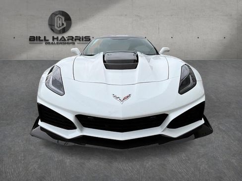 Used 2019 Chevrolet Corvette ZR1 RWD image 2