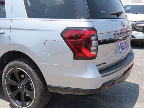 Certified 2024 Ford Expedition Limited AWD/4WD image 14