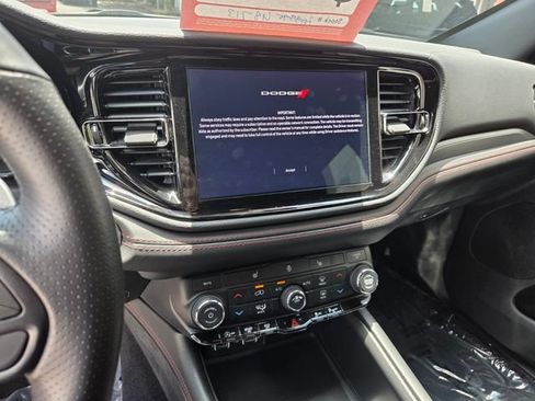 Used 2025 Dodge Durango GT RWD image 23