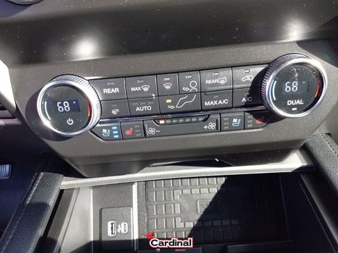 Used 2020 Ford Expedition XLT w/ Equipment Group 202A image 39