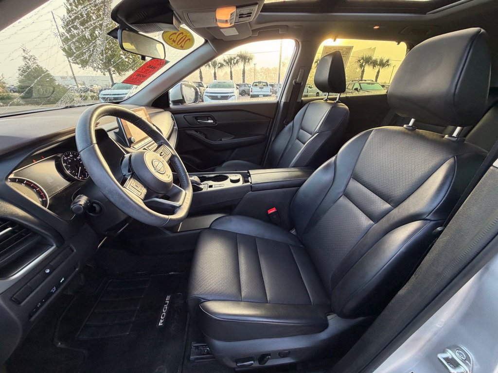 Certified 2023 Nissan Rogue SV w/ SV Premium B Package AWD/4WD image 12