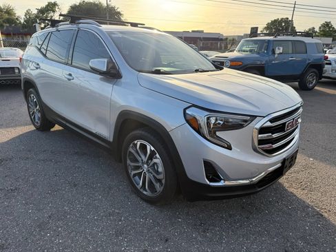 Used 2019 GMC Terrain SLT AWD/4WD image 3