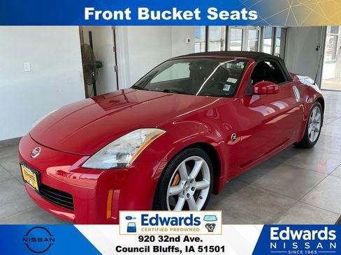 Used 2005 Nissan 350Z Grand Touring RWD image 10