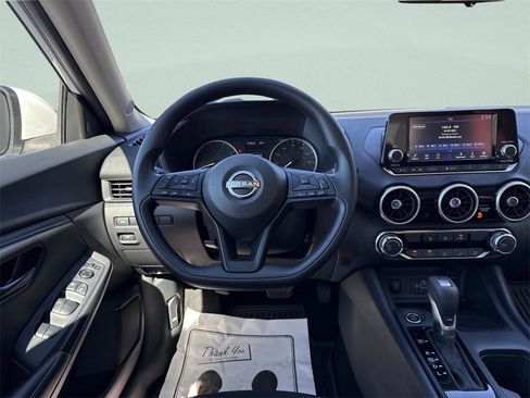 Certified 2025 Nissan Sentra S image 25