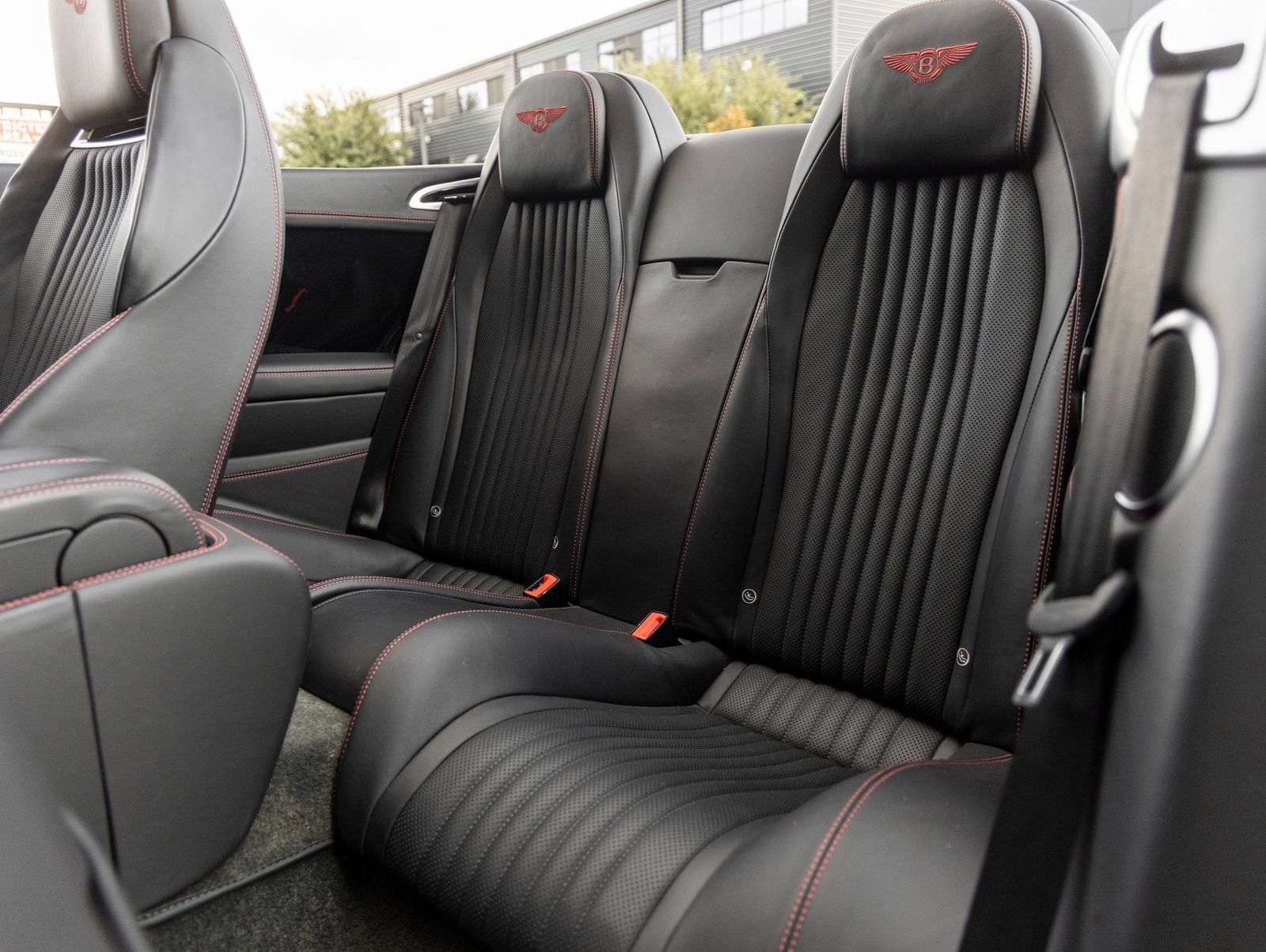 Used 2017 Bentley Continental GT AWD/4WD image 33