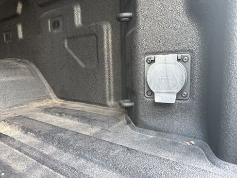 Used 2022 GMC Sierra 2500 AT4 image 24