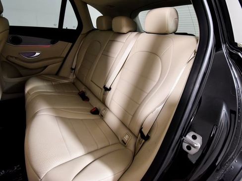 Certified 2022 Mercedes-Benz GLC 300 image 5