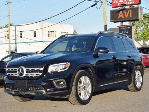Used 2020 Mercedes-Benz GLB 250 4MATIC image 2