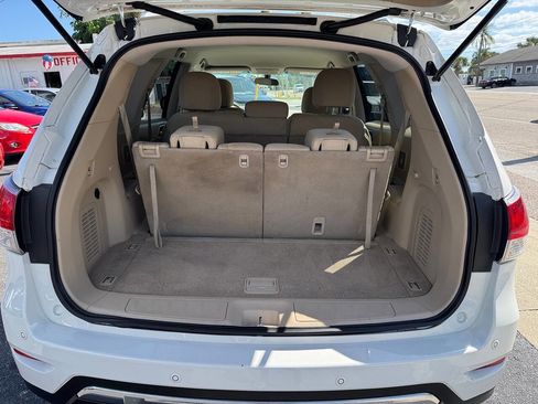Used 2013 Nissan Pathfinder SV image 10
