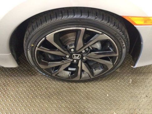 Used 2019 Honda Civic Sport image 24