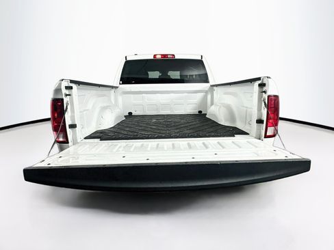 Used 2019 RAM 1500 Tradesman w/ Chrome Appearance Group RWD image 27