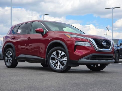 Certified 2023 Nissan Rogue SV image 1