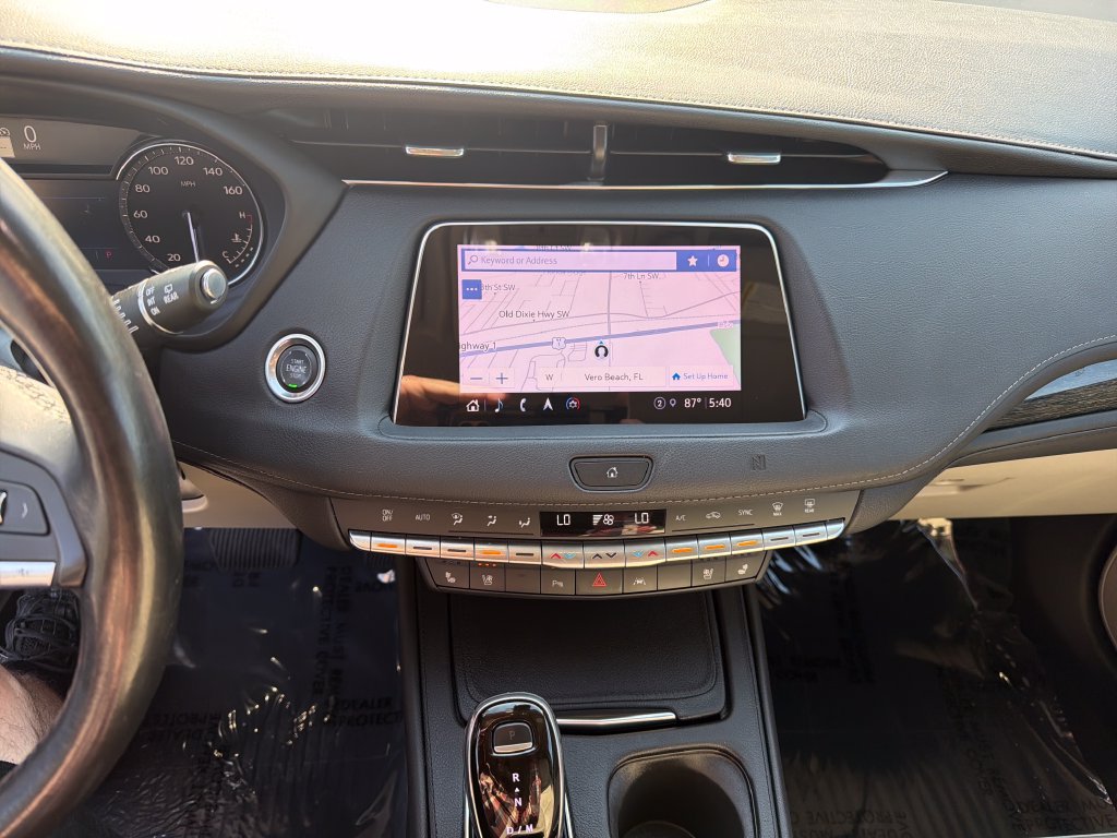 Used 2021 Cadillac XT4 Premium Luxury FWD image 26