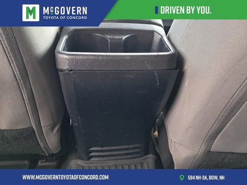 Used 2018 Toyota Tacoma SR5 AWD/4WD image 17