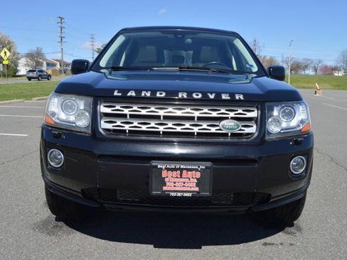 Used 2013 Land Rover LR2 HSE AWD/4WD image 2