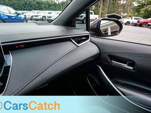 Used 2020 Toyota Corolla SE FWD image 31