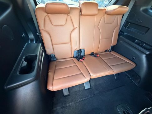 Certified 2025 Kia Telluride SX Prestige X-Line AWD/4WD image 12