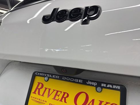 New 2026 Jeep Grand Cherokee L Limited AWD/4WD image 7