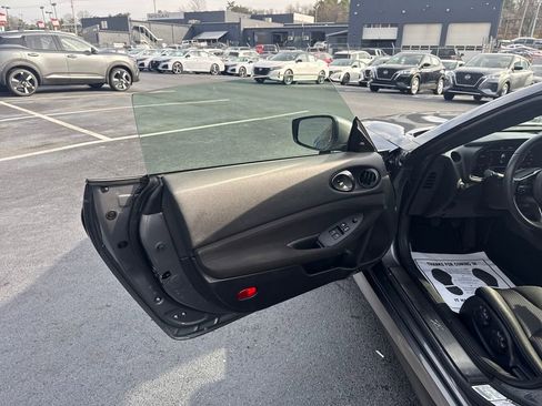 Used 2024 Nissan Z Sport w/ Floor Mat Package image 11