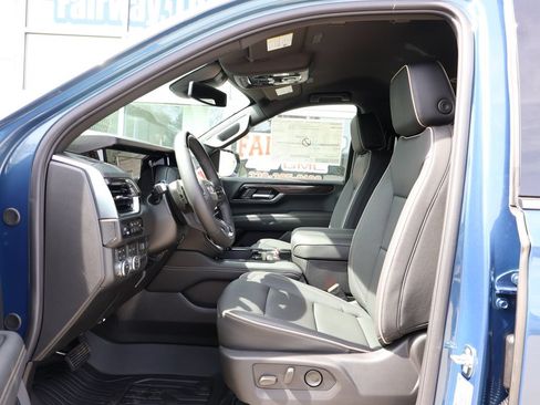 New 2026 GMC Yukon Elevation AWD/4WD image 14
