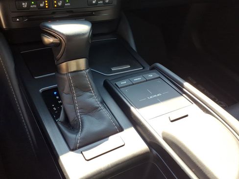 Used 2021 Lexus ES 350 w/ Premium Package image 11