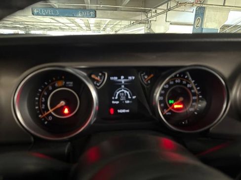 Used 2020 Jeep Wrangler Sport AWD/4WD image 7