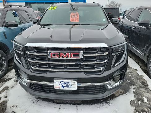 Used 2025 GMC Acadia Elevation image 2