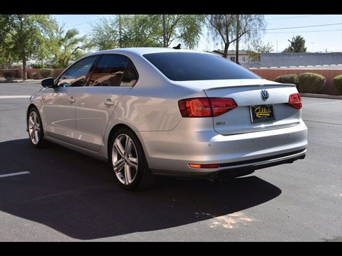Used 2016 Volkswagen Jetta GLI SEL FWD image 6