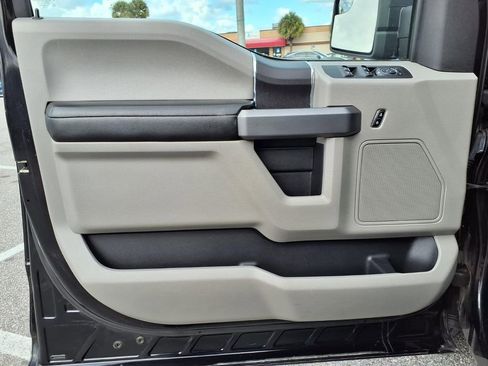 Used 2018 Ford F150 XLT RWD image 22