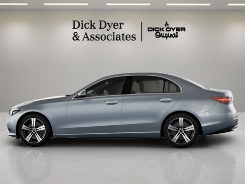 Used 2025 Mercedes-Benz C 300 Sedan image 22