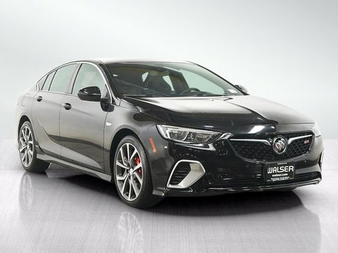 Used 2018 Buick Regal GS w/ Sights and Sounds Package AWD/4WD image 7