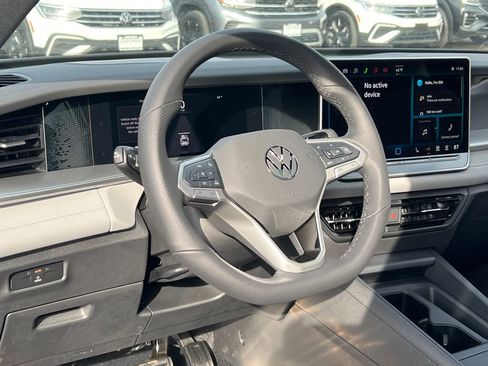 New 2026 Volkswagen Tiguan SE R-Line image 19